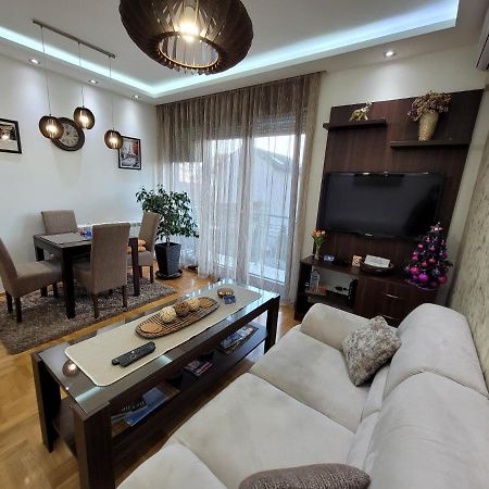 Apartment Iris Belgrade Exterior photo